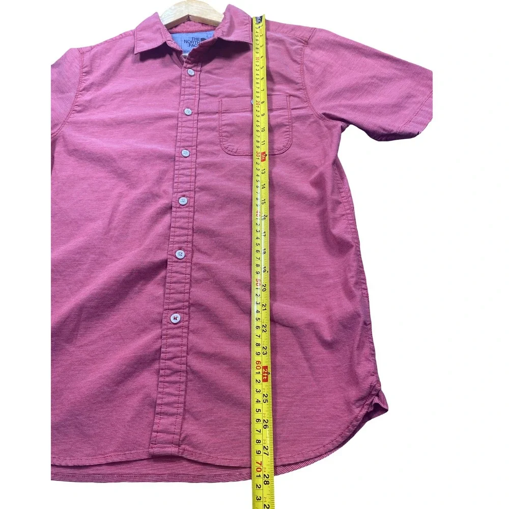 The North Face Mens Red Short Sleeve Button Down Shirt Size Small Outdoor Casual